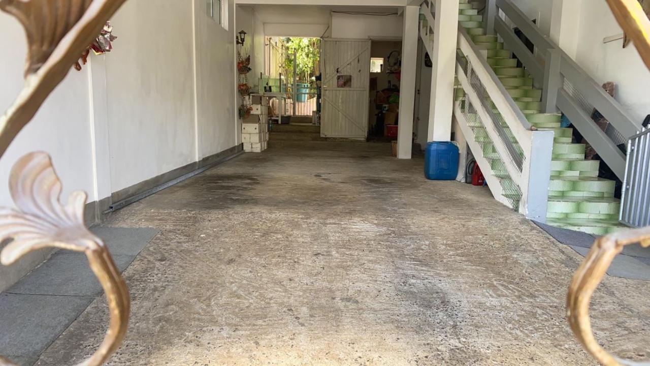 Justice Seaview Apartment Ле Морн Екстериор снимка