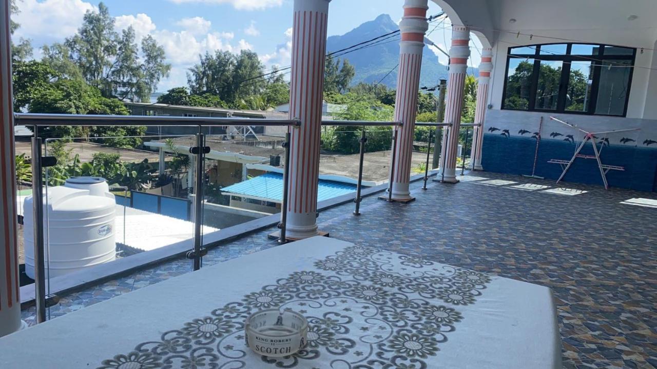 Justice Seaview Apartment Ле Морн Екстериор снимка